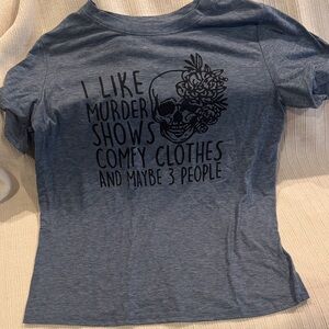 Gray Graphic Tee with Skull Design